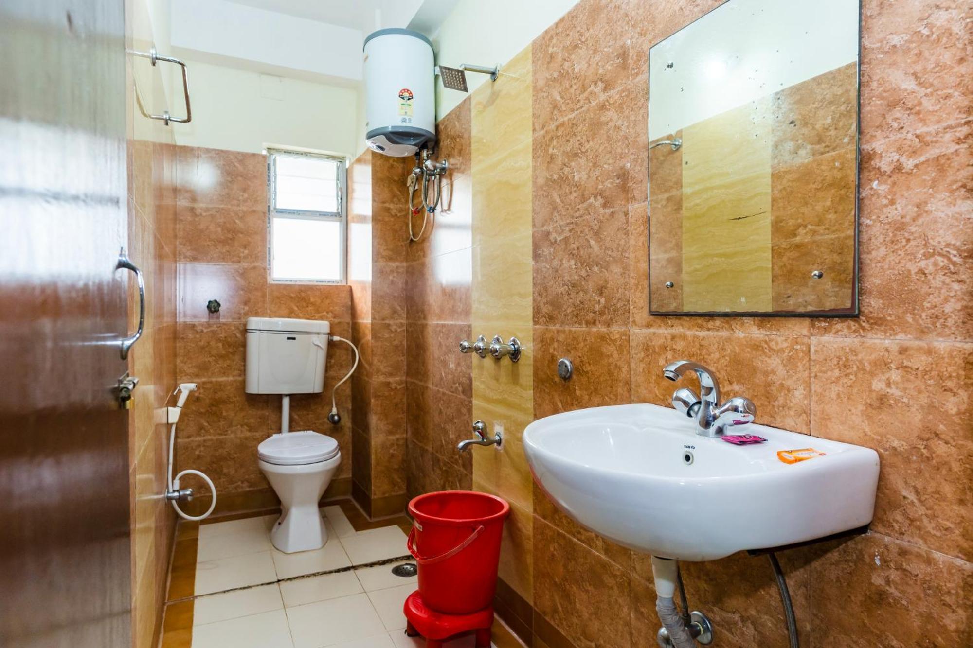 סיליגורי Hotel Niladrii Galaxy מראה חיצוני תמונה