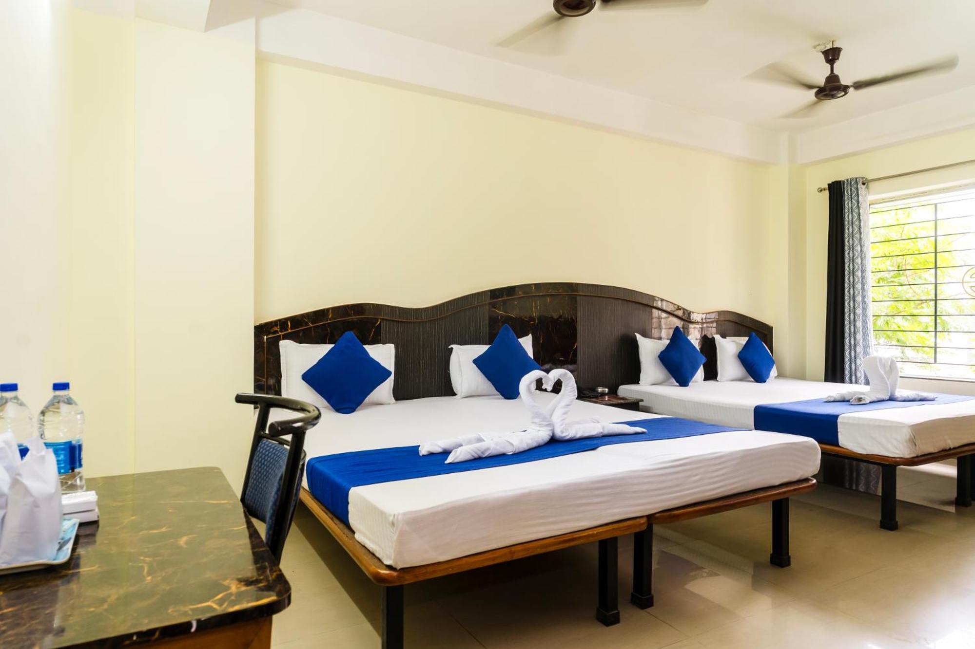 סיליגורי Hotel Niladrii Galaxy מראה חיצוני תמונה