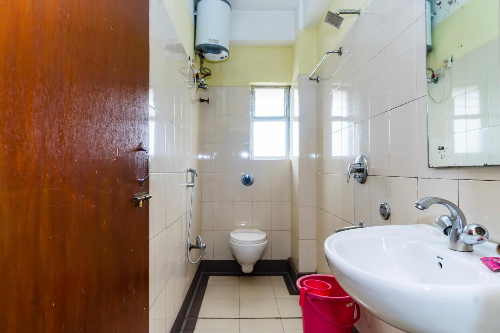 סיליגורי Hotel Niladrii Galaxy מראה חיצוני תמונה